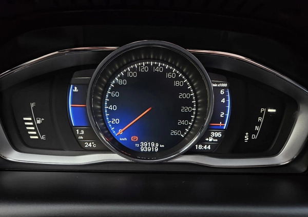 Volvo XC 60 cena 89900 przebieg: 93900, rok produkcji 2017 z Krzeszowice małe 121